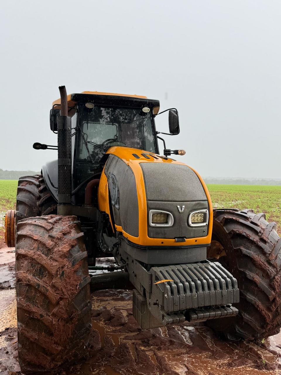 Trator Valtra BT210 2013